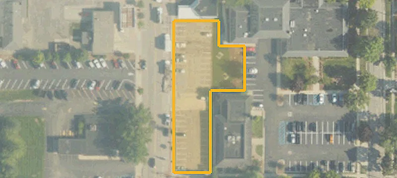 12 Main St