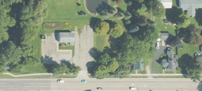 330 Grand Riv Rd