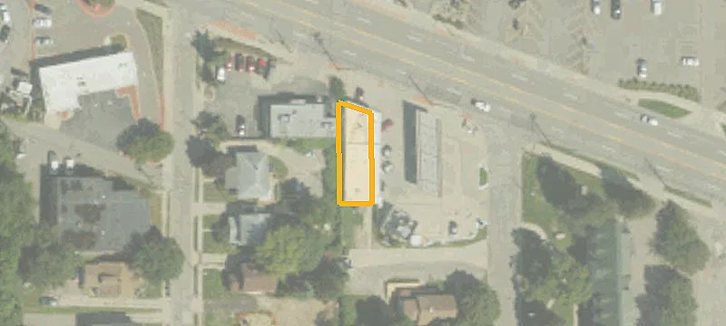 1108 Grand Riv Ave, Unit 4
