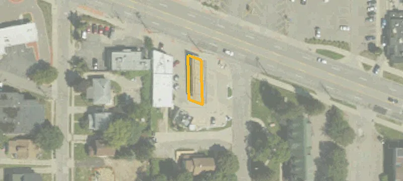 1120 Grand Riv Ave, Unit 3