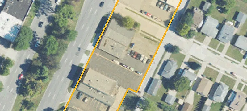 23350 Gratiot Ave