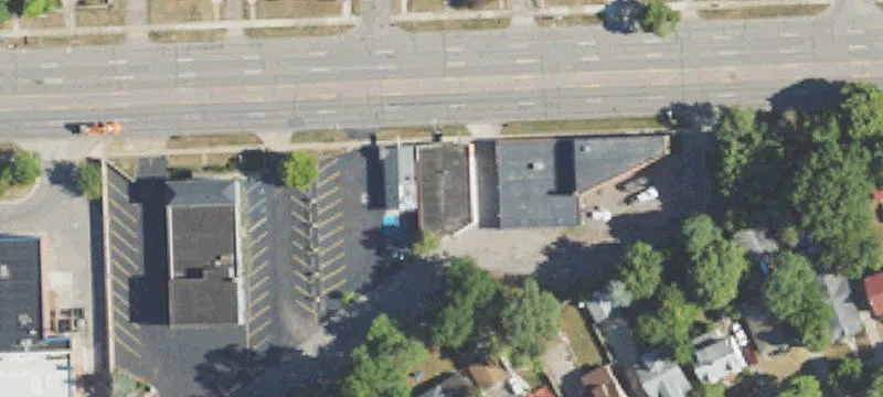 831 Huron St