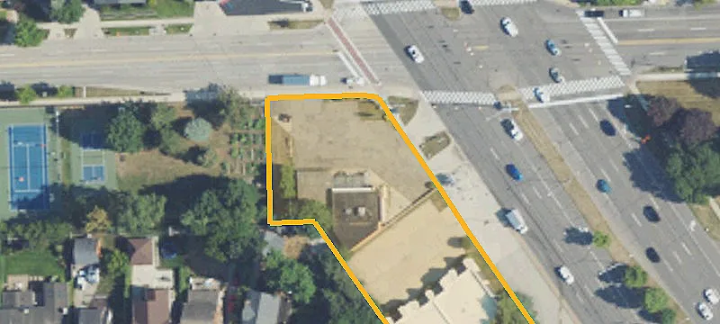 26989 Woodward Ave