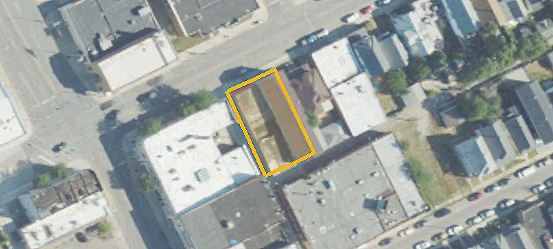 2932 Caniff St