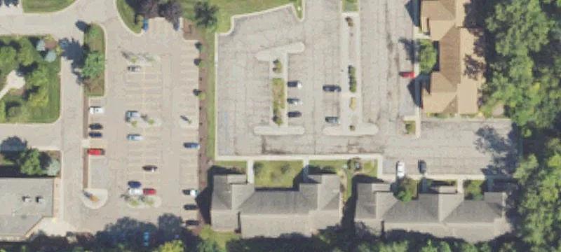 2479 Woodlake Cir