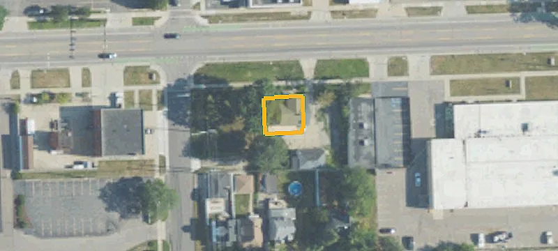 1120 9 Mile Rd