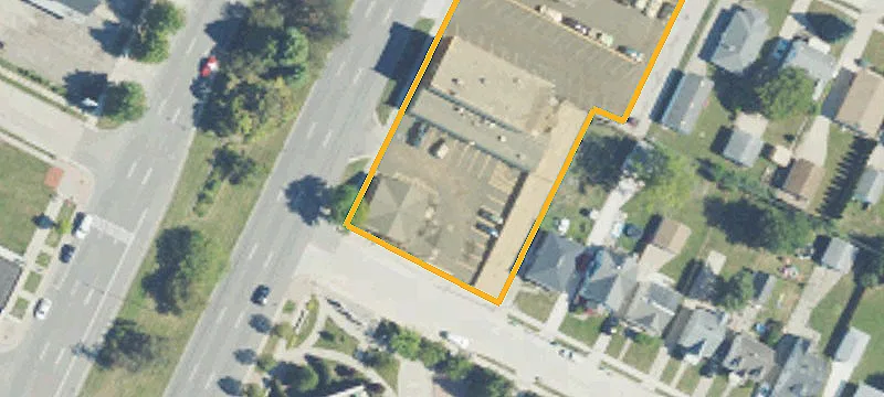 23300 Gratiot Ave