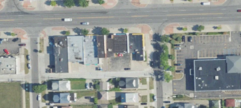 10415 Warren Ave