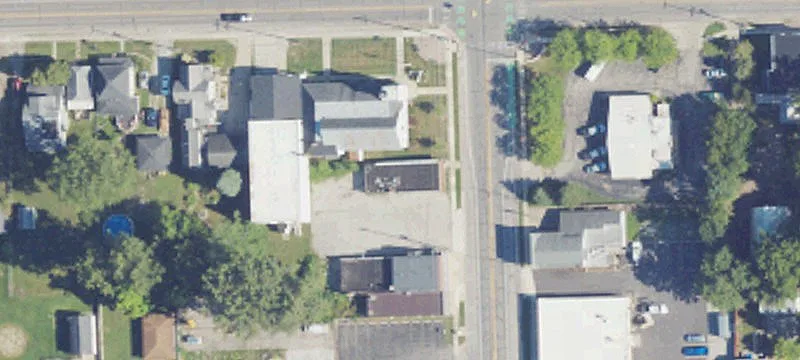 8967 Lewis Ave