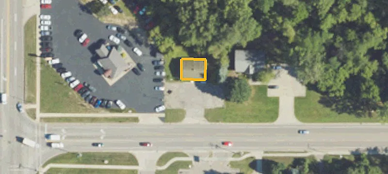 751 Lamoreaux NW Dr