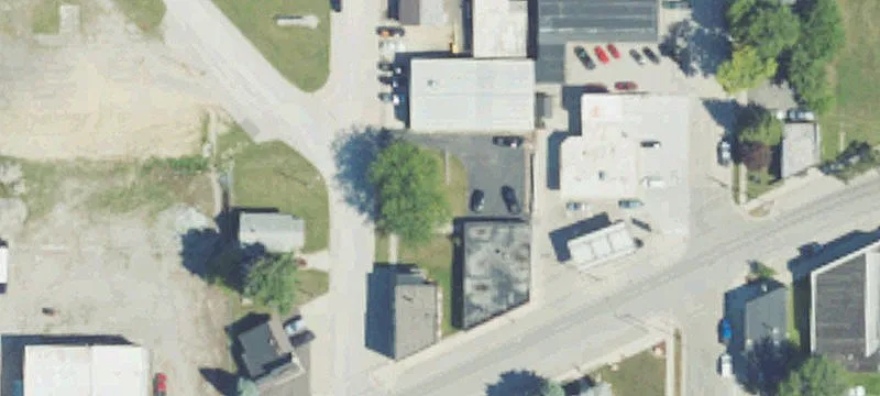 1305 Main St