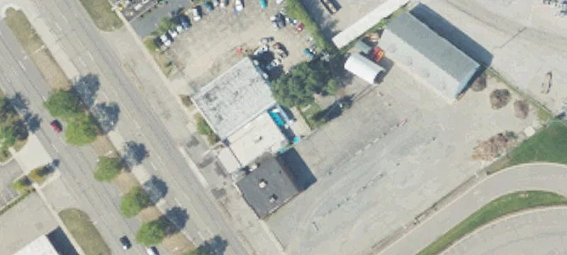44688 Woodward Ave