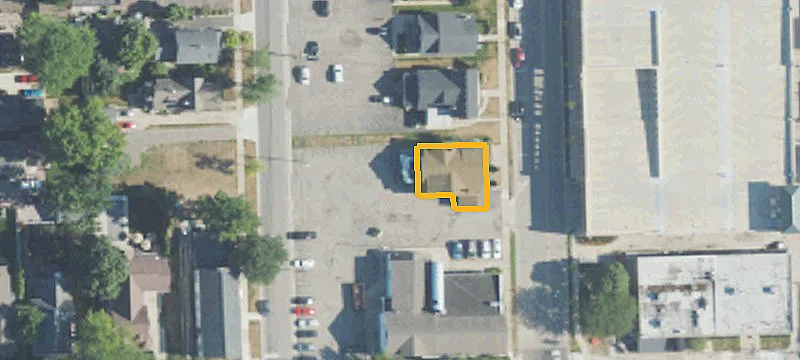 415 Walnut Blvd