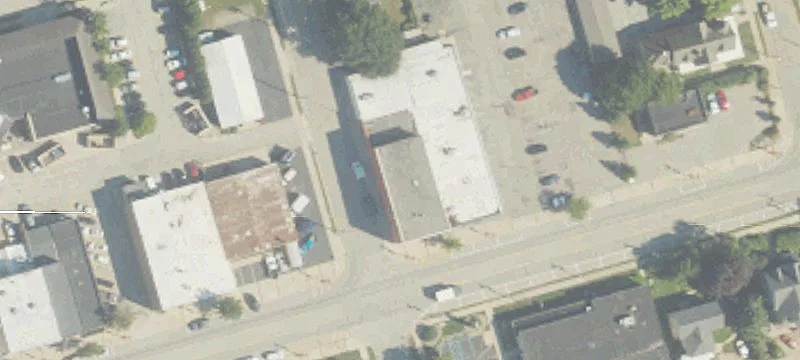 411 Main St