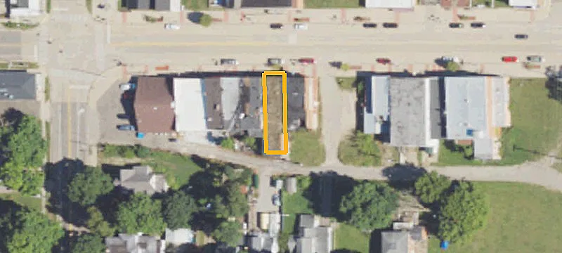 122 Main St