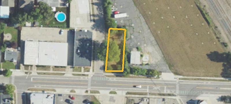 545 Woodward Hts