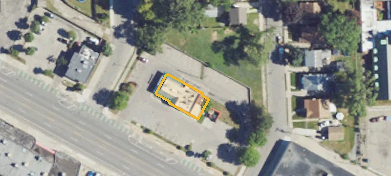 20200 Grand Riv Ave