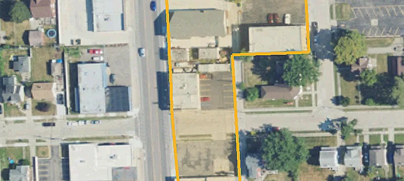 22102 John R Rd