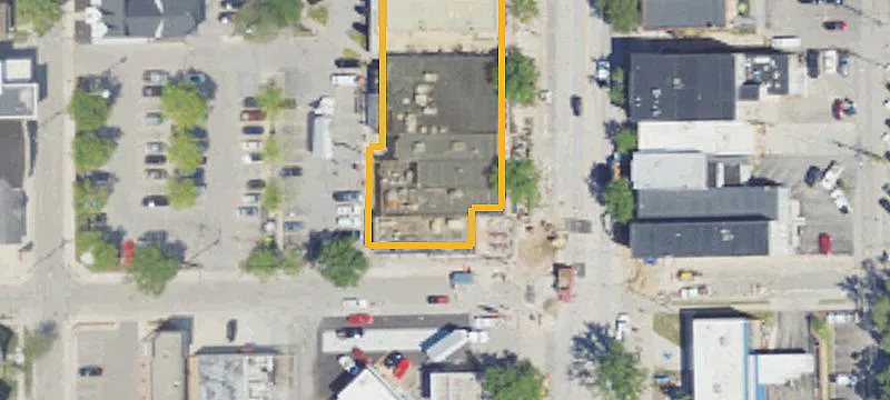 128 Main St