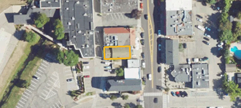 21 Main St