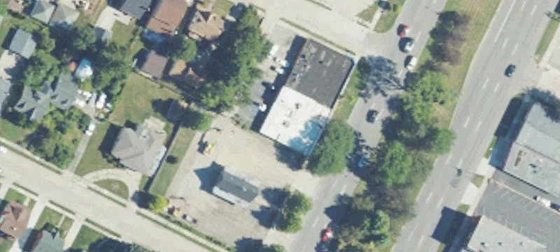 23333 Gratiot Ave
