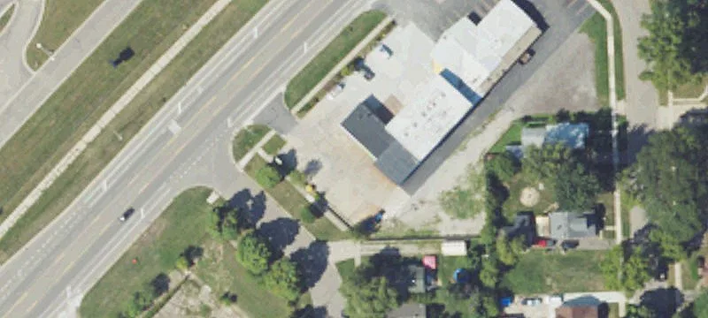 1290 Perry St