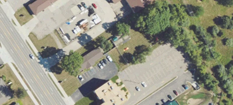 823 Lapeer Rd