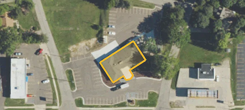 3232 Saginaw St