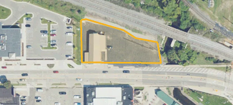 124 Louis Glick Hwy