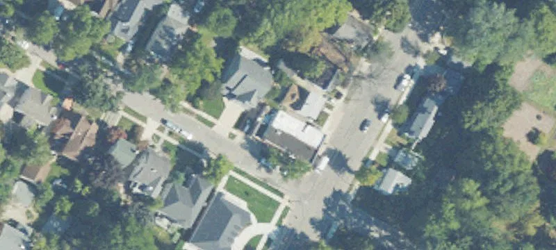 383 Kercheval Ave