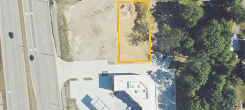 3901 Lapeer Rd