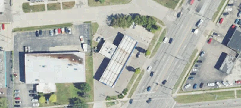 25005 Groesbeck Hwy