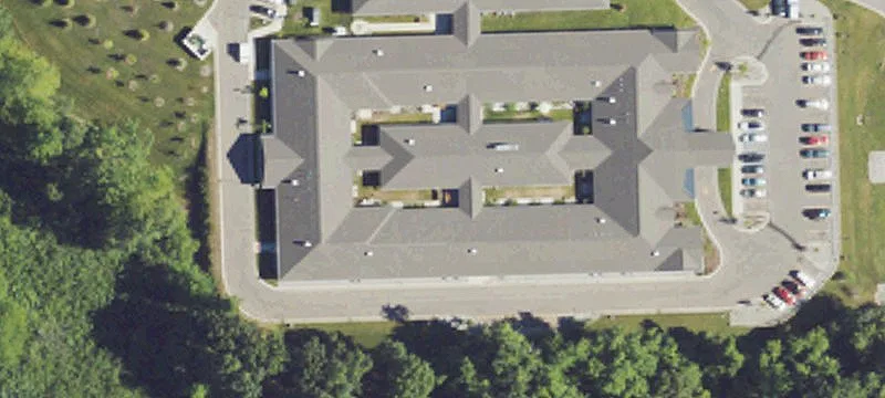 985 Lapeer Rd
