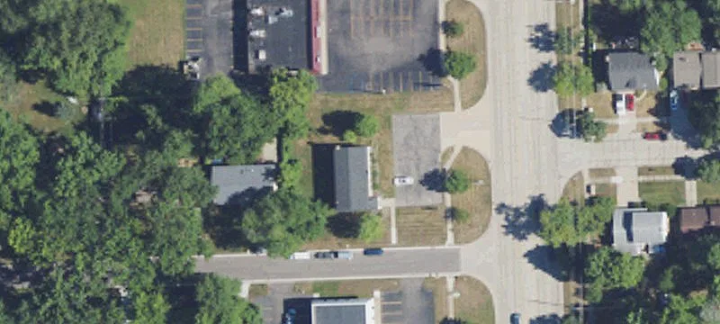21005 Farmington Rd