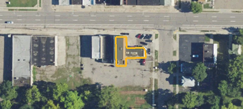 907 Saginaw St