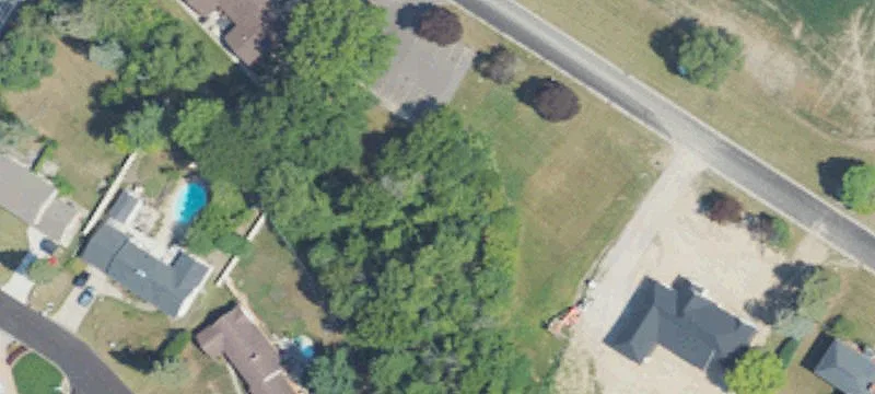 Raven Pkwy