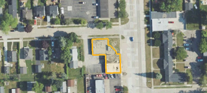 502 Main St