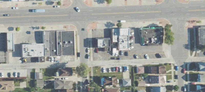13041 Warren Ave