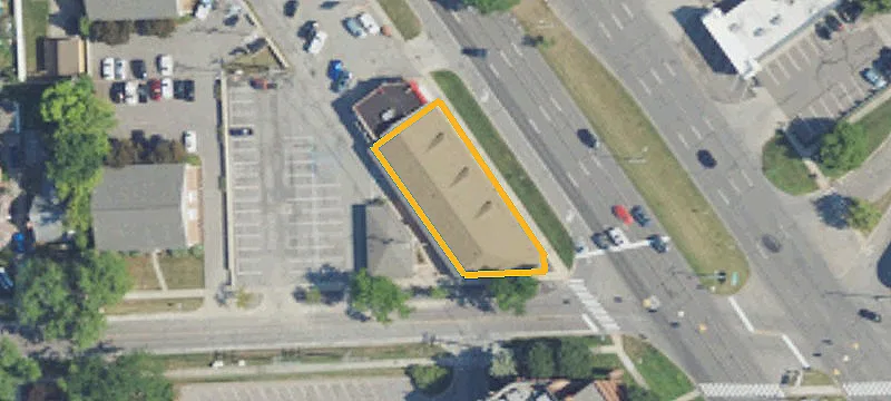 28105 Woodward Ave