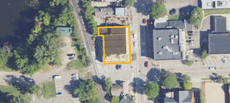 307 Main St