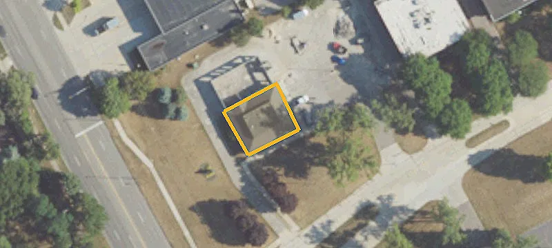 15400 Commerce Dr