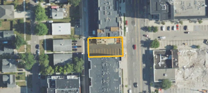 121 Main St