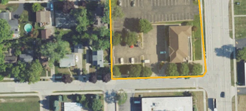 52 Phillips Ave