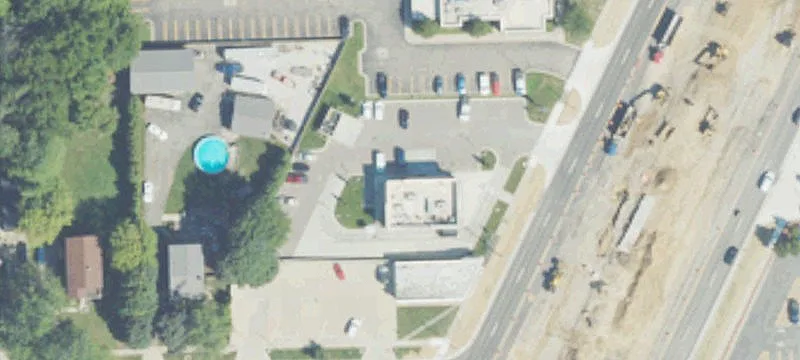 31621 Gratiot Ave