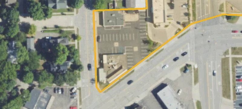 413 Main St