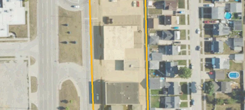 3423 Ft St