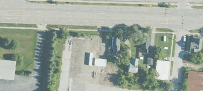 906 Woodside Ave