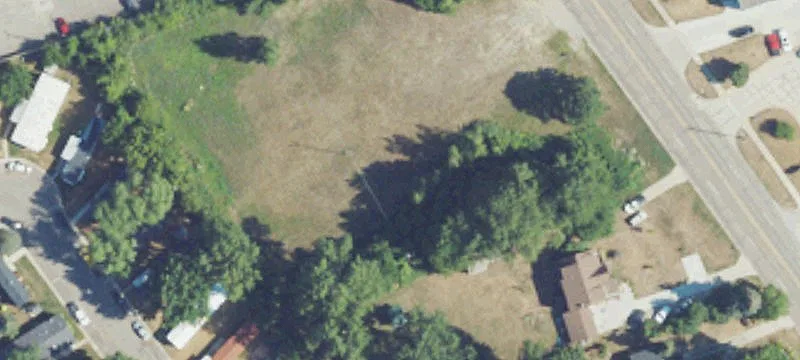 43451 Utica Rd