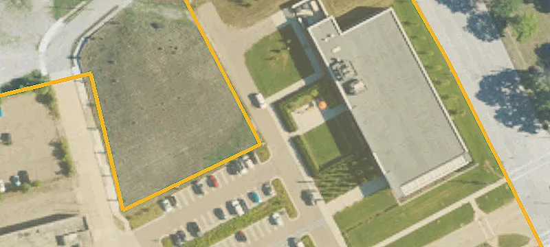 65 University Dr