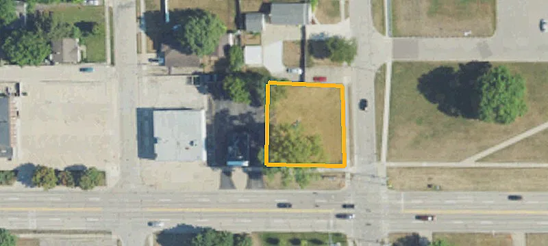 621 11th Mile Rd
